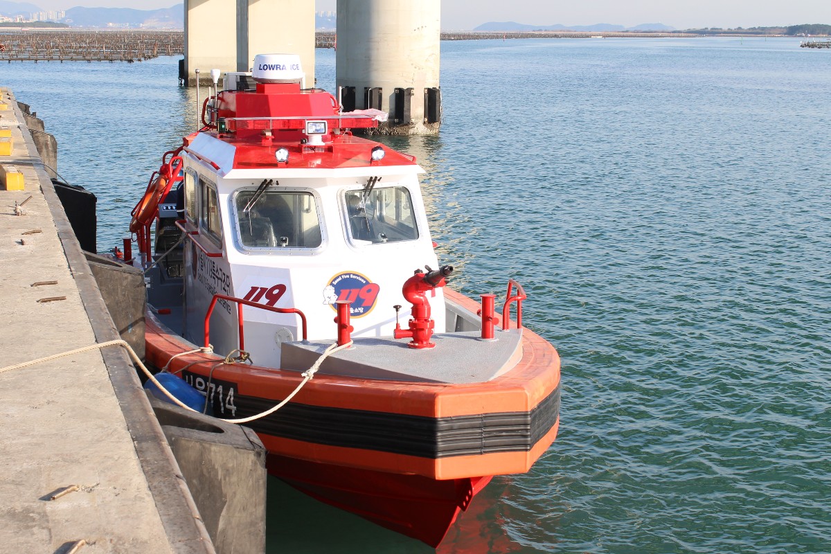 Fire fighting boat of Seoul Fire Service Headquarter Patrol Boats (2020) 이미지4